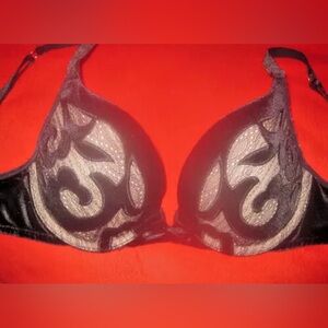 Victoria's Secret Black Velour Velvet Bra Push up Size 34B